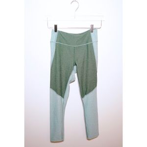 Outdoor voices 3/4 legging